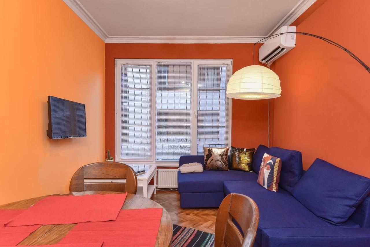 Vintage Spot - Colorful One-Bedroom Apartment By Flat Mаnager Sofia Luaran gambar