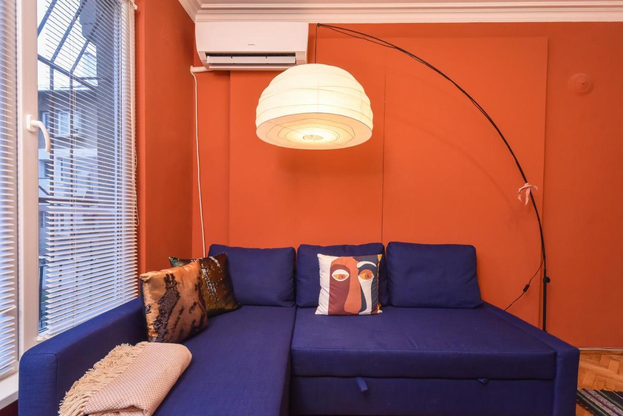 Vintage Spot - Colorful One-Bedroom Apartment By Flat Mаnager Sofia Luaran gambar